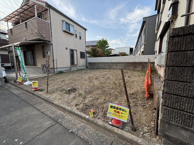 足立区本木南町　建築条件なし土地の外観