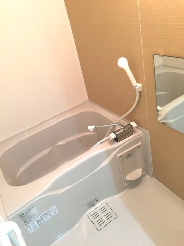 フジパレス江坂Ⅱ番館の浴室