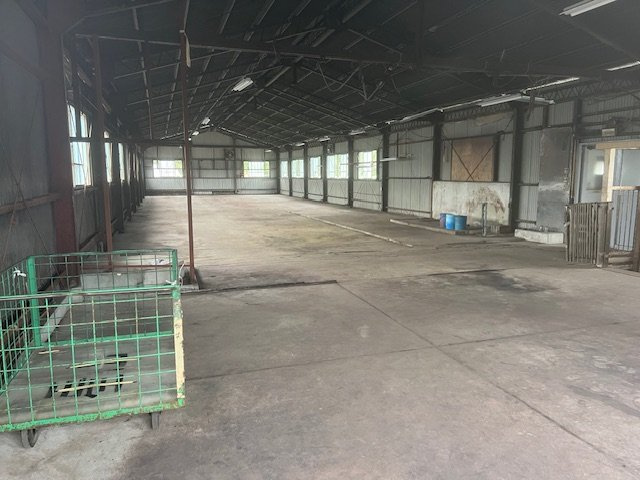 ＪＲ八木駅まで徒歩１８分☆敷地ＢＩＧな２７２坪☆旧工場・倉庫・物置きあり☆南丹市八木町南広瀬砂子のその他|作業場
