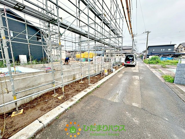 白岡市白岡13期　新築一戸建て　グレイスの前面道路含む現地写真|2026/06/08　撮影