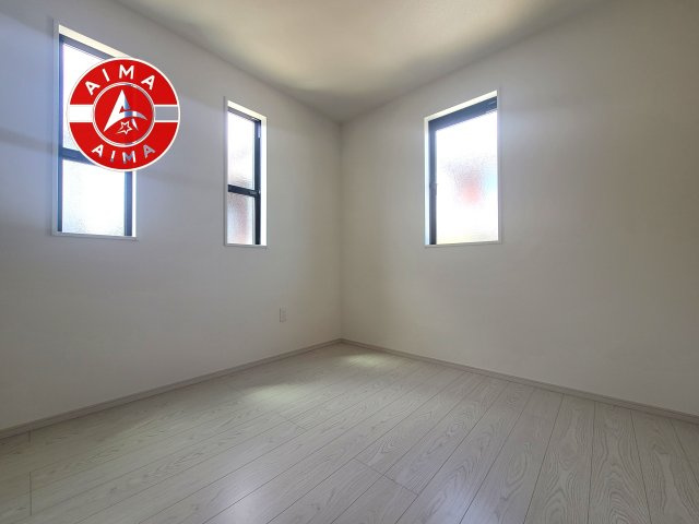 福岡市南区大平寺2丁目第5-1棟（1号棟）の子供部屋|穏やかな光が差し込む室内には、穏やかな時間が流れます。