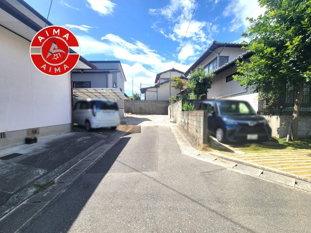 福岡市南区大平寺2丁目第5-1棟（1号棟）の外観|前面道路含む現地の写真です。