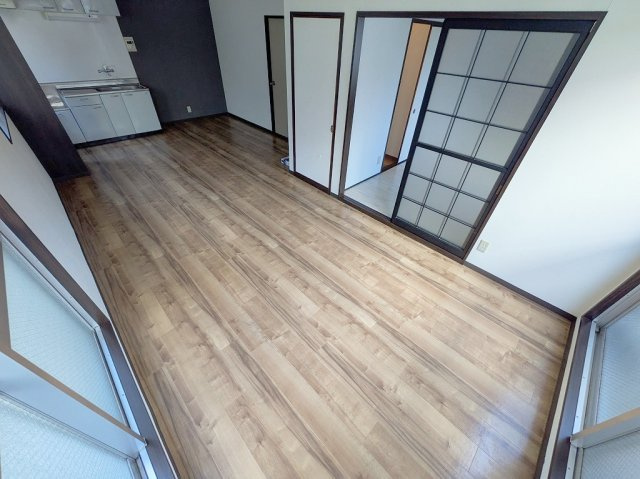 タウニー西川の居間・リビング