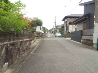 【前面道路含む現地写真】 | 川西市緑台3丁目2の85　中古ー戸建て