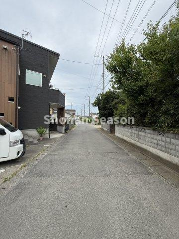 【現地画像あり】平塚市片岡　中古戸建　30.26坪の周辺|小・中学校近く、コンビニ（徒歩４分）暮らしやすいロケーションです♪
周辺環境も併せてご内見下さいね。