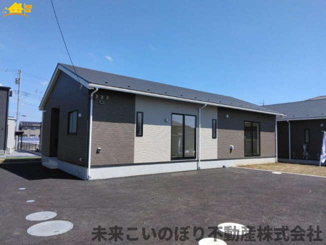 【外観】 | Cradle garden加須市下高柳第3　2号棟 | 幅広いお客様から好評いただいているシックな外観です