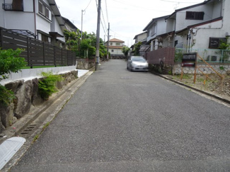 【前面道路含む現地写真】 | 川西市水明台2丁目3の21　建築条件無土地
