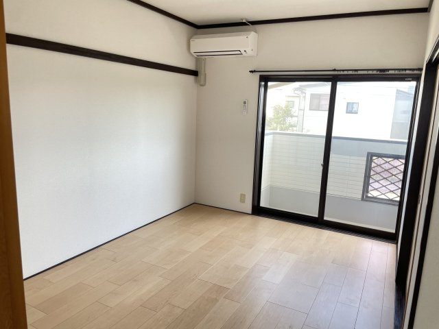 カーサヒューマンBの洋室|きれいな洋室です