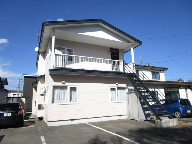 釧路市緑ケ岡５丁目のアパートの外観