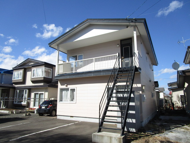 釧路市緑ケ岡５丁目のアパートの外観