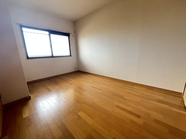 リファインド・Fの内装