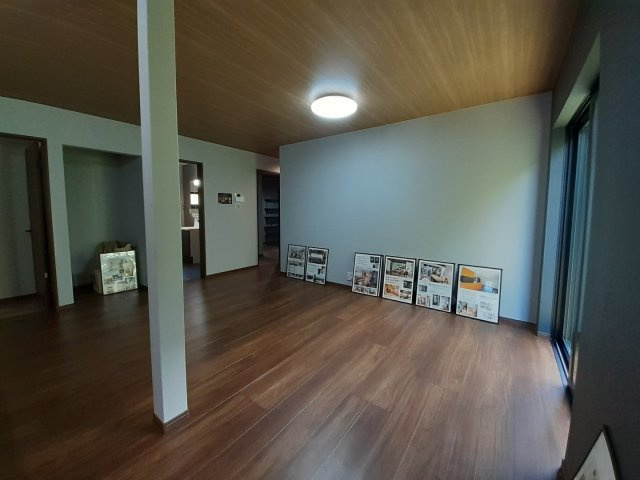 熊本市南区八分字町の中古一戸建の居間・リビング|LDK18.5帖