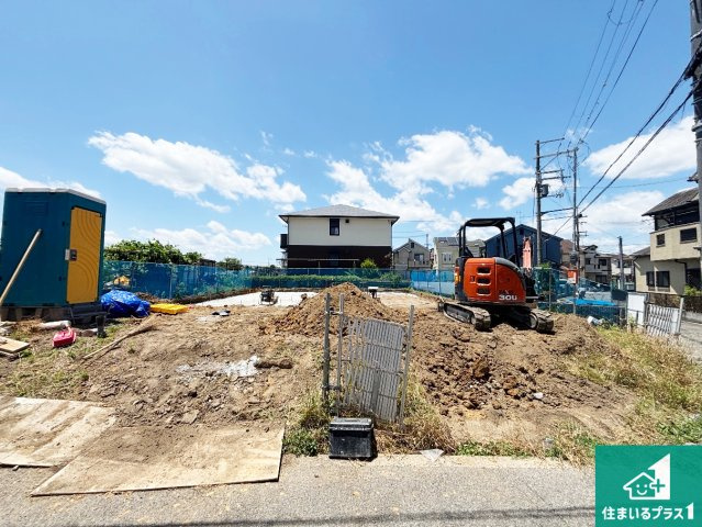 ■交野市郡津　新築一戸建ての外観|周辺は落ち着いた街並みの住宅地！子育てがしやすい住環境です！まだ未完成ですが、現地でしかわからない事もございます。是非一度ご覧ください。