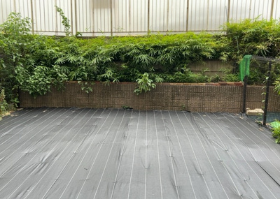 【バルコニー】 | サンクレイドルつきみ野 | バルコニーは、室外の専用スペースのうち、「屋根がなく開放された空間」であるものを指します。ベランダより広いタイプのものが多く、日当たりもよいため家庭菜園などを楽しみたい人にとって適した環境となります。