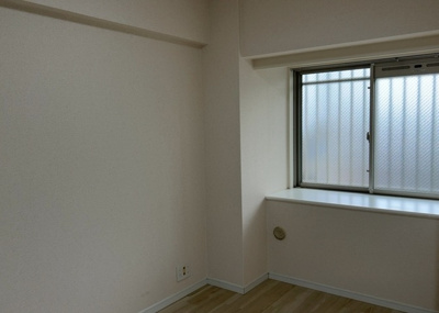 【子供部屋】 | サンクレイドルつきみ野 | 子供が何人でも年齢によっては、受験時にしっかり壁のある個室があった方が良い場合もあります。難しい問題ですが、兄弟の人数や、性別や年齢差によって状況が異なりますので、数年後のこともしっかり考えましょう。