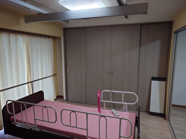フォルザ住吉 N棟の寝室|使い勝手のいい寝室です