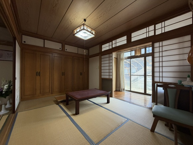 都城市平塚町の中古一戸建の和室