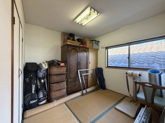 都城市平塚町の中古一戸建の収納|納戸