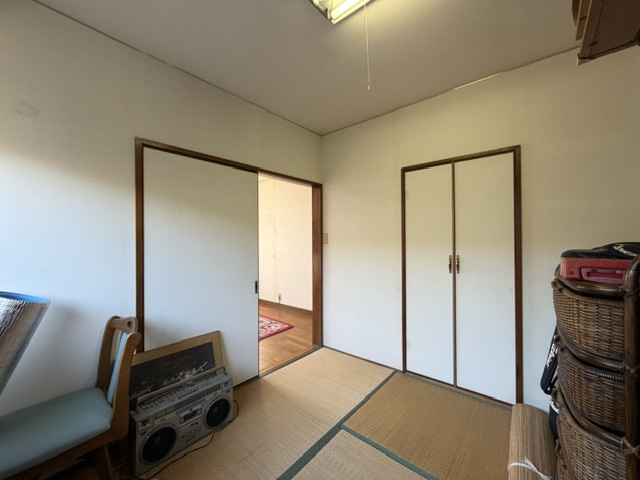 都城市平塚町の中古一戸建の収納|納戸