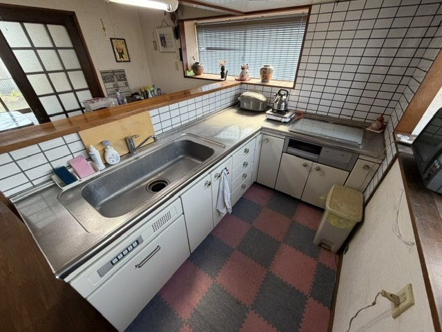 都城市平塚町の中古一戸建のキッチン