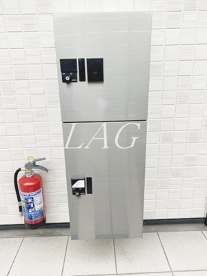 【その他共用部分】 | アノンテラス目黒A棟 | 宅配ボックスです。