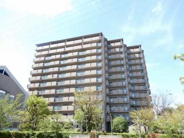 セントポリア北大阪ヴィゾン弐番館の外観