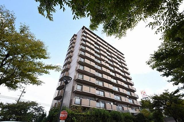 セントポリア北大阪ヴィゾン弐番館の外観