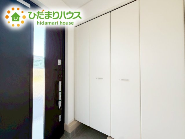 いわき市金山町第10　新築戸建　1号棟の玄関|玄関がひろいので親子で並んで仲良く靴が履けますね(^^)/
