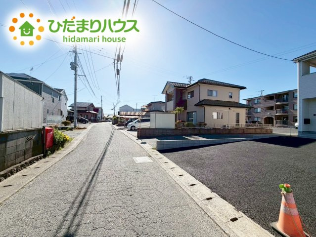 いわき市金山町第10　新築戸建　1号棟の前面道路含む現地写真|閑静な住宅街なので、車庫入れも楽々(^^♪