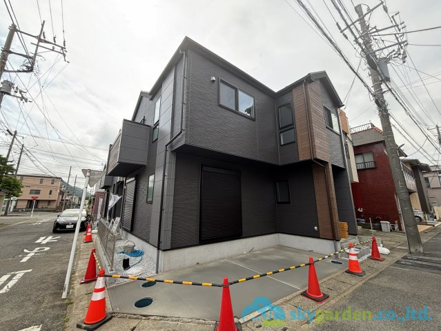 平塚市平塚3期　新築戸建　全2棟1号棟