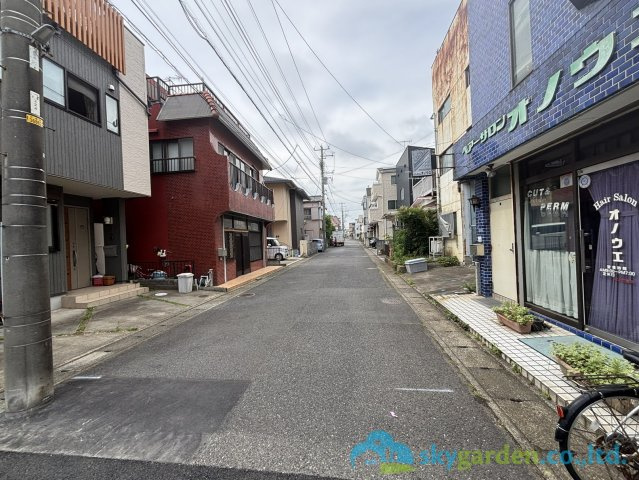平塚市平塚3期　新築戸建　全2棟1号棟の前面道路含む現地写真