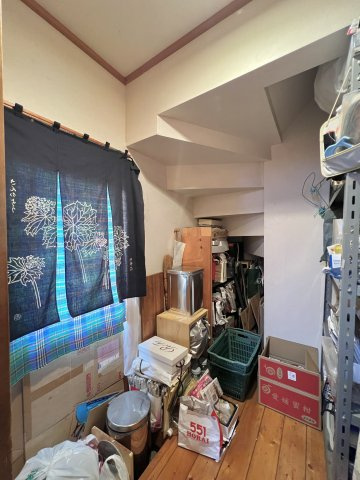 前橋市川原町の収納|食器類や食品などもたっぷり収納可能なキッチン収納♪