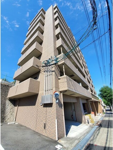 グランシャリオ覺王山の外観