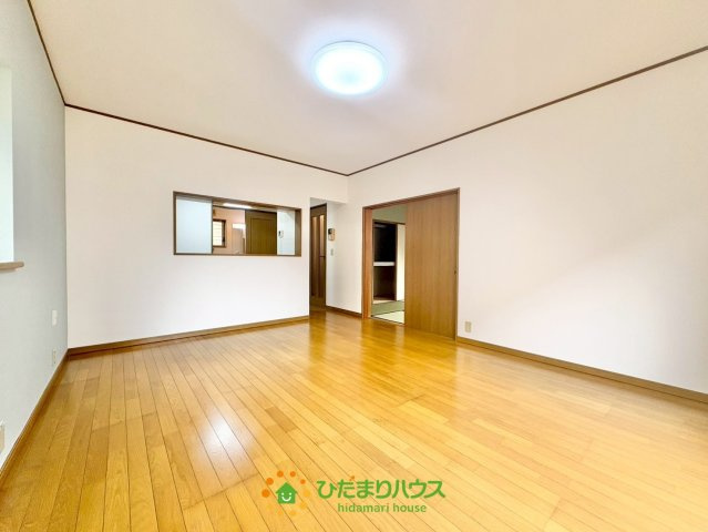 幸手市緑台１丁目　中古一戸建ての居間・リビング|2026年6月2日　撮影