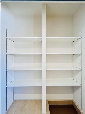 吉岡町下野田の収納|ご家族の履物もたっぷり収納可能なシューズボックス♪
