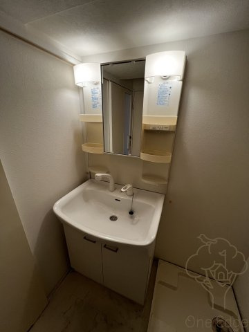 K-CRAFT UMEDA161の独立洗面台