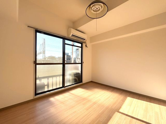 朝日プラザ河内長野デポーフロントの洋室