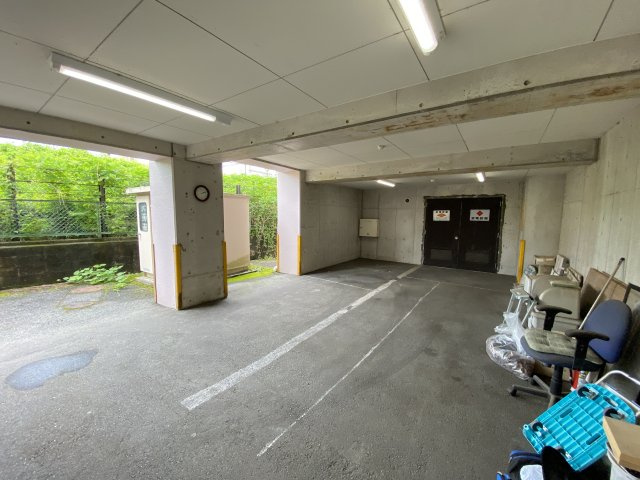 朝日プラザ河内長野デポーフロントの駐車場