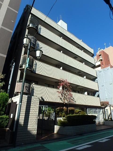 アゼリアコートの外観|「新大久保」駅徒歩４分の新耐震基準マンションアゼリアコートは即日現地案内可能となっておりますので、お気軽にお問い合わせください♪