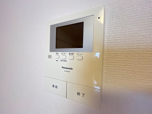 アヴァンティ三篠のセキュリティ|カメラ付インターホン