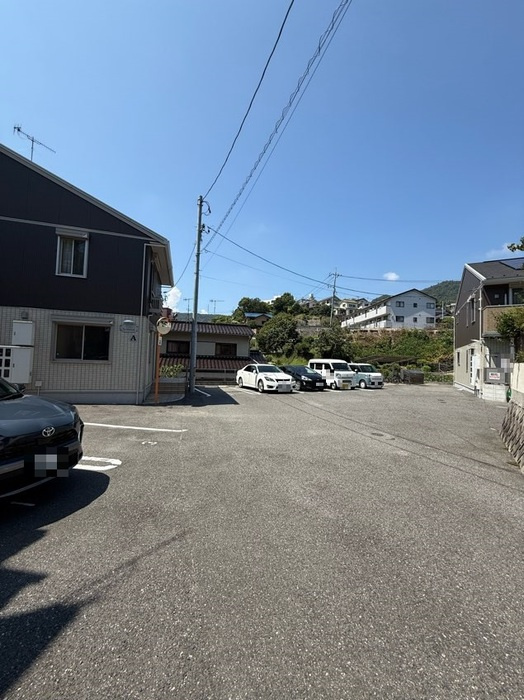 Ｇｒａｃｉｏｕｓ（グレーシャス） B棟の駐車場|駐車場