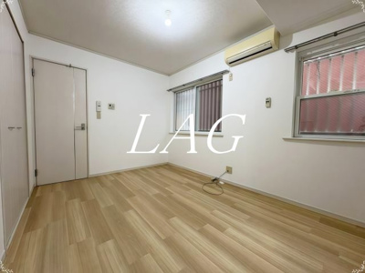 【居間・リビング】 | 湊ＤＥＮアパートメント | 洋室のお部屋です。