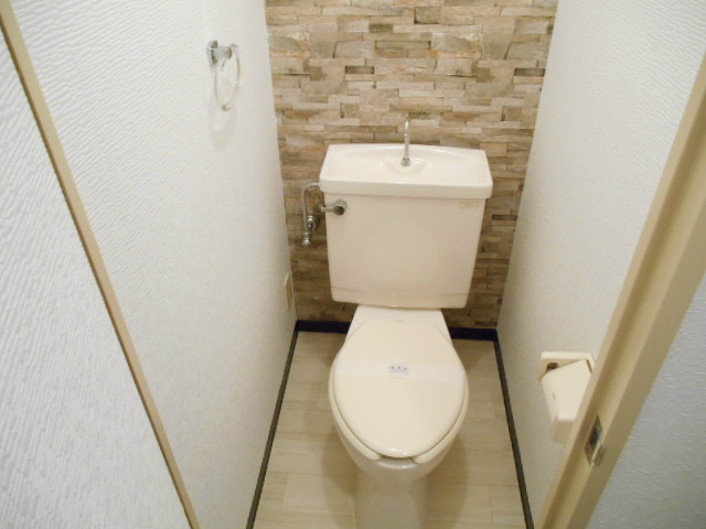ロイヤルハイツ秀 のトイレ