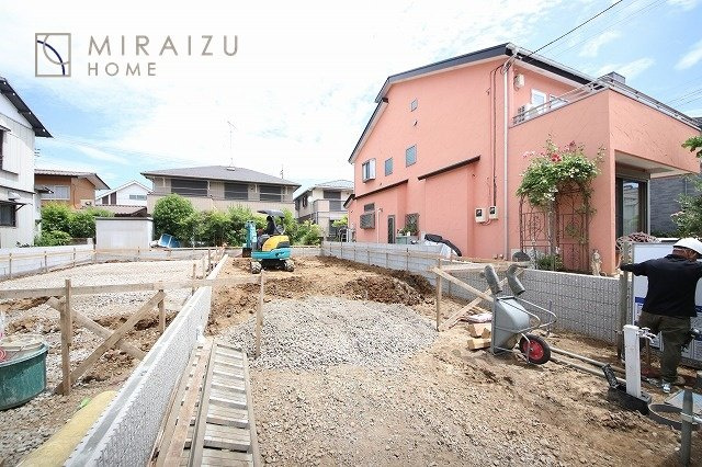 【周辺】 | プライバシー性と開放感を高める住環境。陽当たりの良い開かれたロケーションを活かし、心地よい暮らしをプランニング