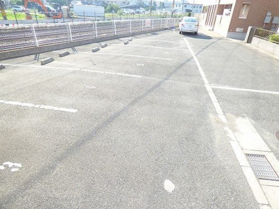 【駐車場】 | ウエストコートⅡ番館 | 駐車場があります