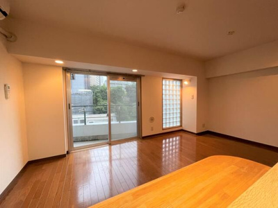 【居間・リビング】 | アブレスト島津山