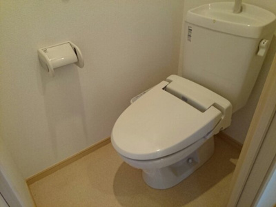 【トイレ】 | アンソレイユ | 清潔感のあるトイレです