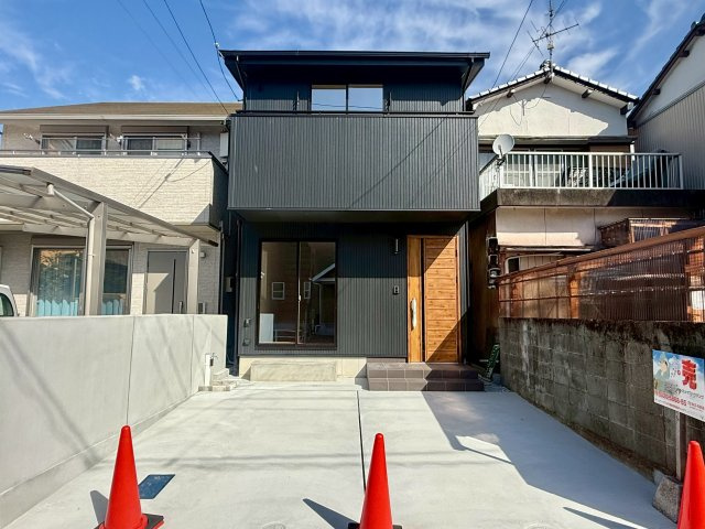 「イオンモールすぐ」高知市秦南町2丁目　新築住宅