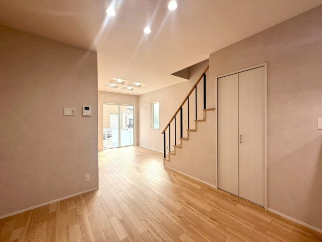 「イオンモールすぐ」高知市秦南町2丁目　新築住宅の居間・リビング