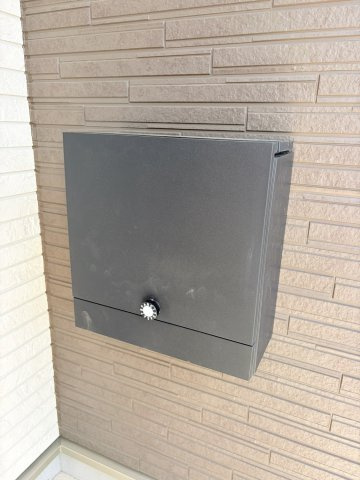 塩尻町(第11)　建売住宅の設備|メールボックス